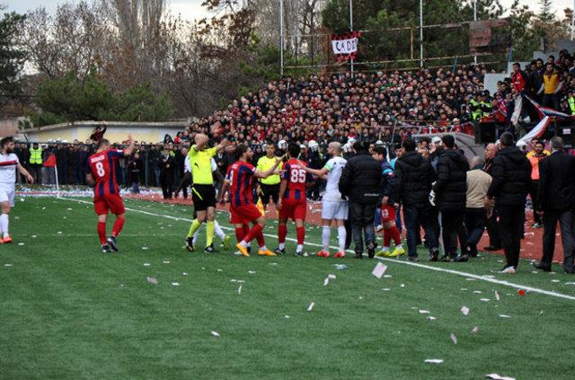 K�r�kkalespor    S�per Lig'de yer ald��� sezon say�s�: 1    �u an bulundu�u lig: B�lgesel Amat�r Lig 6. Grup