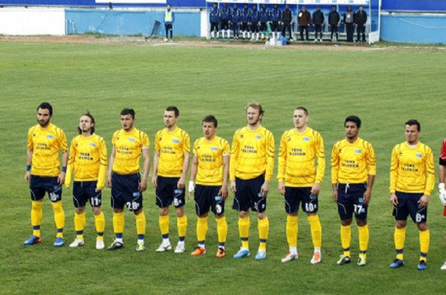 T�rk Telekom    S�per Lig'de yer ald��� sezon say�s�: 12    �u an bulundu�u lig: 2. Lig K�rm�z� Grup