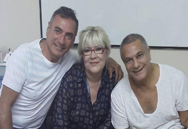 HABERLER DORU DEL: "Vasiyeti hakknda kan haberler yalan. yle bir ey yok. O haberler doru deil net biliyorum. Zaten byle bir avukat bile yok. Vasiyet hazrl yok, byle hi hazrl yok. Byle bir eyin konuulmuluu bile yok yani."