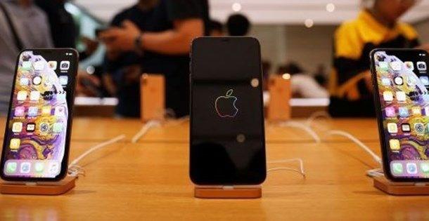 Getiimiz dnemde Apple, iOS 12.1.1 gncellemesi ile birlikte iPhone XS ve XR kullanclar ebeke sorunu ile ba baa brakmt.irket bu hata sonras yeni bir gncelleme yaynlad.