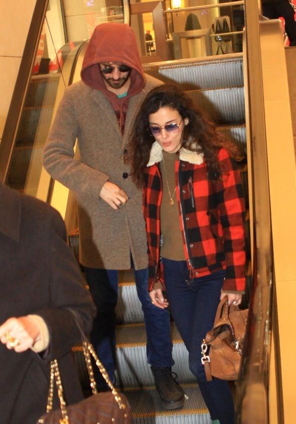 Hrriyet'ten Cenker Tezel'in haberine gre; Erkan Kolak Kstendil, nceki gn ei Cansu Tosun&#8217;la Nianta'nda bir AVM'deydi.