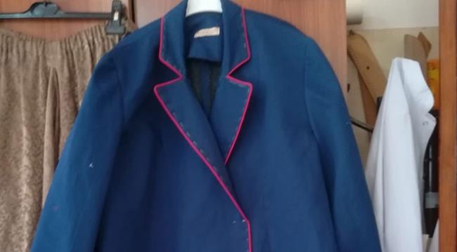 Akmee, alma neticesinde ortaya karlacak koleksiyonun zor fakat zevkli bir ura olduunu belirterek, "Padiah giysilerinin yapm kursiyerlerin kendini gelitirmesi bakmndan ok nemli. Aksesuar, kuma, giysideki detaylar ve o dnemin diki tekniklerini giysiler zerine yanstmak zorundayz. O yzden bir yandan da kendimizi gelitirmi oluyoruz. Baz padiahlarn giysileri aslna uygun olarak daha nceden dikilmi fakat tm Osmanl padiahlarnn kyafetlerini ilk olarak biz dikmeyi hedefledik. Ar ilerleyen bir proje fakat sonucun gzel olacan tahmin ediyoruz" dedi.