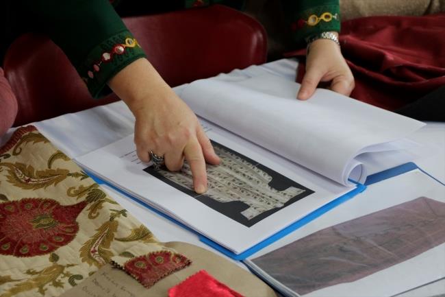 36 padiah ile son halife Abdlmecit Efendi'nin kyafetleri, Seluk niversitesi (S) Gzel Sanatlar Fakltesi retim yesi Do. Dr. Mutluhan Ta'n silikondan yapt padiah heykelleri zerinde sergilenecek.