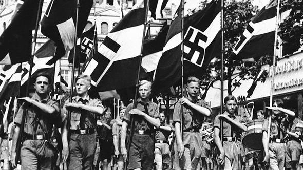 Komplo teorisyenleri Antarktika'da kefi yaplan anomalinin, gizli Nazi ss olabileceini sylyor.