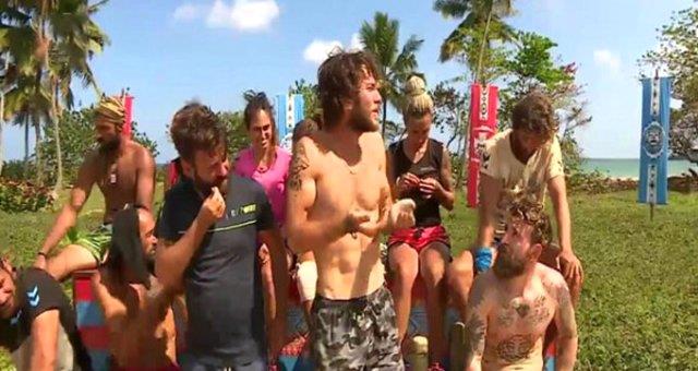 SURVVOR AMPYONU DZYE DAHL OLDU: Barollerini Miray Daner, Tolga Tekin ve Mert Yazcolu'nun paylat Bir Litre Gzya'nda hikye, be yl sonras ile balyor. Okulu bitirip yeni bir yolculua kan Cihan'n, neler yaad ve nasl bir maceraya balayaca byk bir merak konusu. Yeni blmlerinde Bir Litre Gzya'nn kadrosuna Trk Turan ve Ogeday Giriken, dahil oldu.