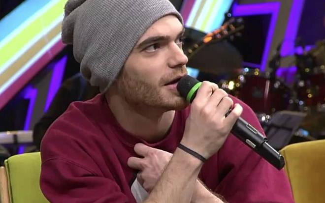 Azerbaycan 2015 Eurovision yarmasnda Elnur 12. olabildi. Elnur Hseynov'un poplerlii lkesinde hl devam ediyor. Kulplerin ve otellerin aranan arkcs konumunda. Son olarak da Azeri kanalnda televizyon programna balad.