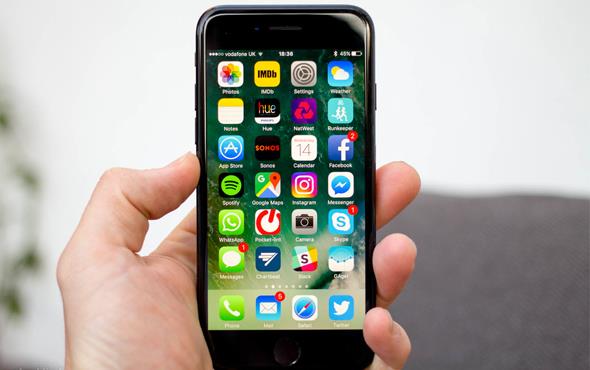 HATA DORULANDI: Bu ciddi hatay fark eden baz kullanclar Apple ile iletiime getiler. Yaanan sorun Apple tarafndan doruland ve hafta sonu yaynlanmas planlanan bir gncelleme ile an kapatlaca belirtildi. Peki, kullanclar ne yapmal?