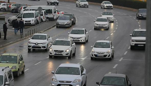 Yedek anahtar, kitapklar mevcuttur    Bu ilanlarn sahipleri arabalaryla ilgilenir. Hatta yedek anahtarn hi kullanmam olabilirler. Favorilere eklenmelidir.