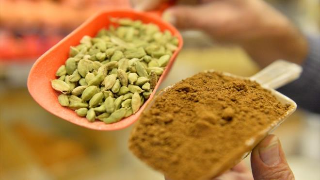 Mrrann yapm, yeil kahve ekirdeklerinin iyice kavrulup, havanda tlmesiyle balyor.