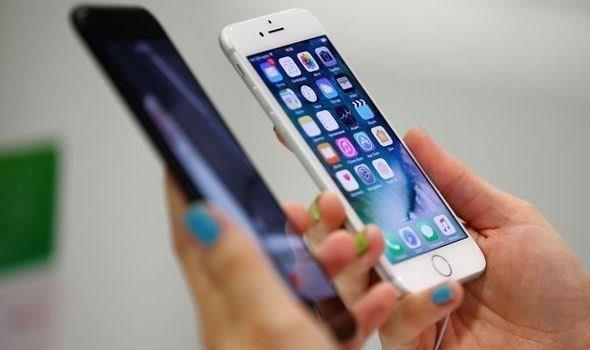 Uluslararas haber ajans Reuters, Apple&#8217;n Trkiye ve in&#8217;de indirim karar aldn yazd. te indirimli iPhone fiyatlar...