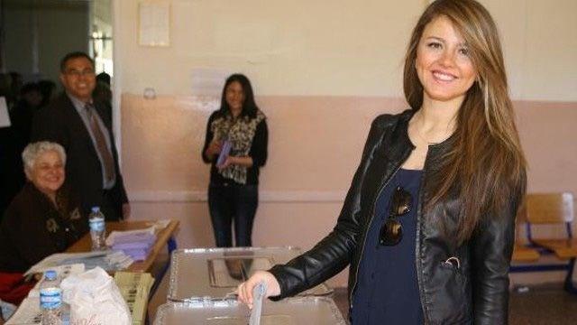 31 Mart&#8217;ta gerekletirilecek yerel seimlerin bir baka dikkat eken zellii, 2000 yl ve sonras doumlu Z kuandan yaklak 1 milyon 200 bin kiinin ilk kez oy kullanacak olmas.  <br>  1980-1999 aras doumlu Y kua ile 2000 yl ve sonras doumlu Z kuana ulamak isteyen adaylara neriler, Yaar niversitesi Halkla likiler ve Reklamclk Blm retim yesi Do. Dr. zlem Aman Alikl'tan geldi.