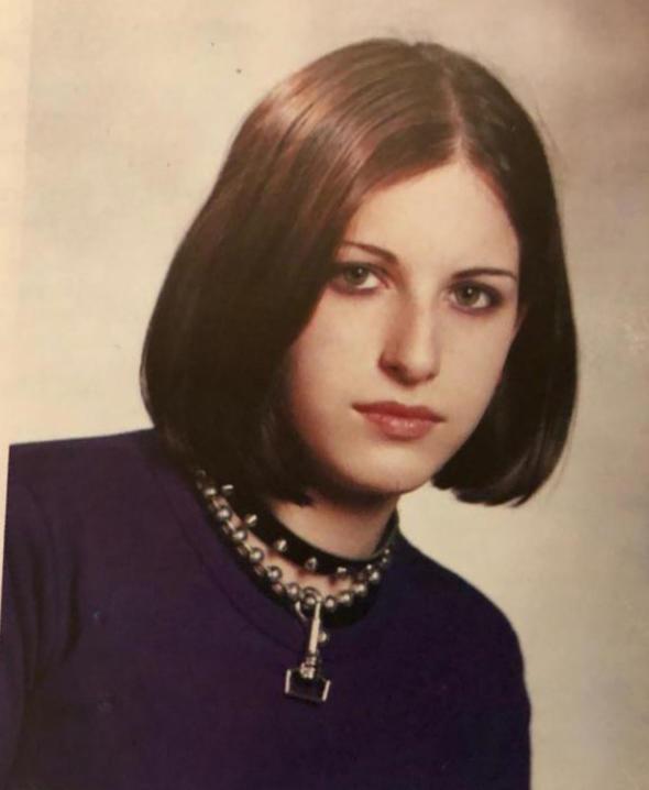 ok gemeden fotoraftaki kiinin Mustafa Ceceli'nin sosyetik ei Selin mer olduu ortaya kt.