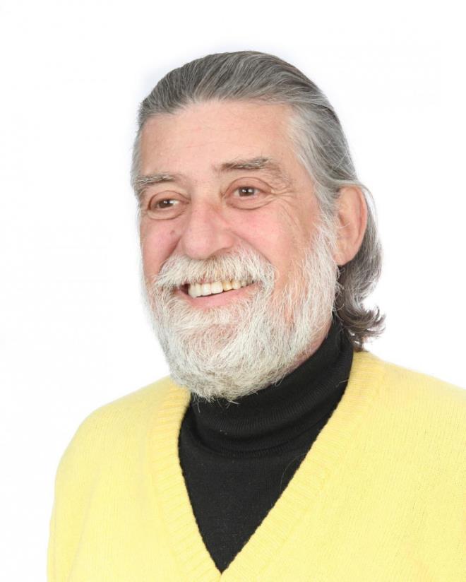 Cenazesi, 02.02.2019 Cumartesi gn ehir Tiyatrolar'nda dzenlenecek trenin ardndan, ili Camii'nden son yolculuuna uurlanacaktr. Mekn cennet olsun inallah." ifadelerini kulland.