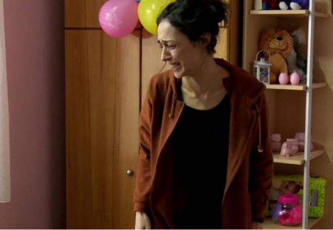 lk olarak adli grme odalar uygulamas zerinde altklarn dile getiren Ouz, ilerleyen blmlerde bu uygulamann dizide yer alacan bildirdi. Ouz, daha sonra uzlatrma, arabuluculuk gibi alternatif zm yollarnn da gndeme getirileceini belirtti.