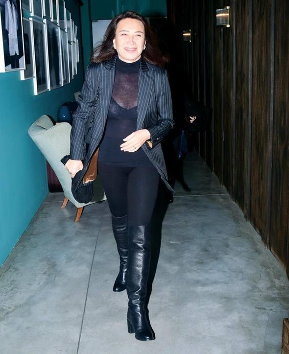 Demet Akba, &#8220;Seyirciye hayrl uurlu olsun, ok elenecekleri ahane bir film geldi&#8221; dedi.