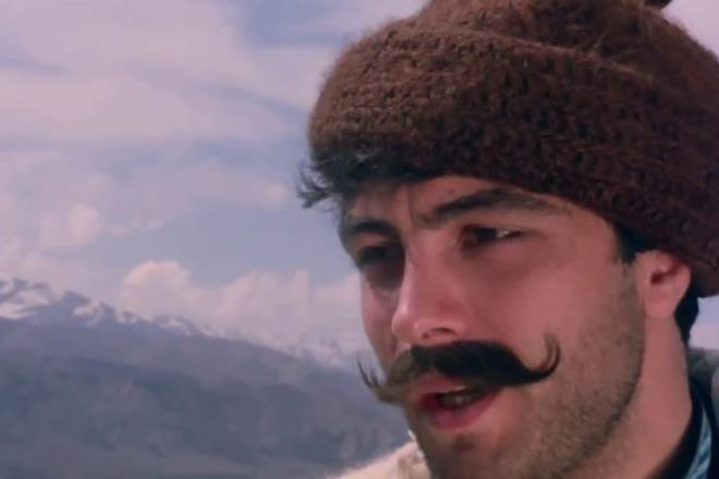 Adana'da doan Ayta Arman, 1970'lerde sinema oyunculuuna balad. 1981'den 1986'ya kadar sinemaya ara veren Arman'n ok sayda dl bulunuyor.