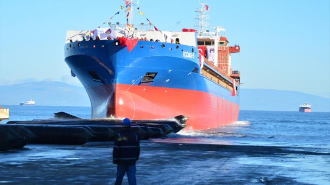 Tersanelerinde son 3 ylda 7 kimyasal tanker, 5 genel kargo gemisi, iki rmorkr ve bir pilot botu ina edip ihracata balayan DA`n son gemisi "DA-5"in ina almalar tamamland.