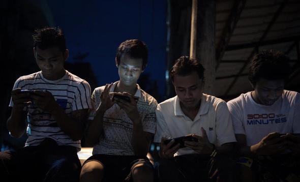 4- Kamera, mikrofon, rehber, konum ve galeri eriimi isteyen uygulamalardan phelenin.