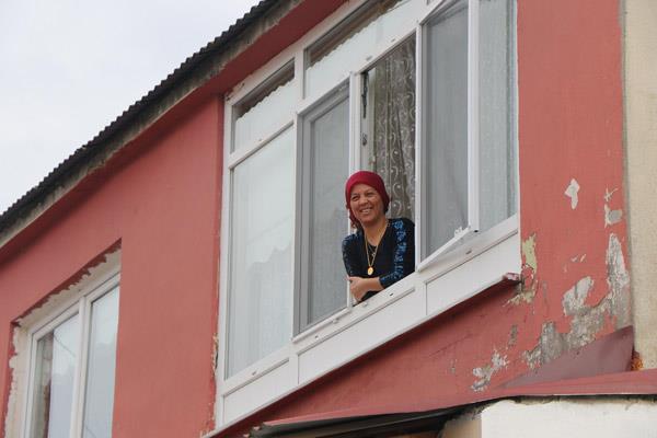 BR ADIMLIK L...enbolluk Mahallesi Muhtar Mustafa Aydn ise bir admla il deitirdiklerini, yolun insanlarn kaderlerini birletirdiini belirtti. Aydn, "Burada gnlk yaantmzda her eyimiz ortak. Bu yol illerimizi ayrsa da insanlarn kaderlerini birletiriyor"dedi.