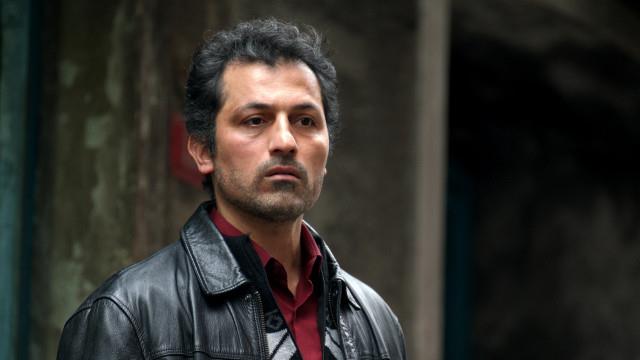 Son blmlerde omuzlarnda byk bir yk olan Arif, evlenmeyi dnd Bahar'n ocuklar alp Sarp ile gitmesini daha sindirememiken bir de byk bir ac yaayan Ceyda&#8217;ya da destek olmaya devam eder.