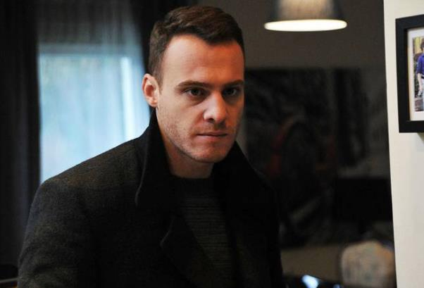 MUHTEEM KL SON BLM NE OLDU: Muhteem kili'nin 5 ubat Sal gn yaynlanan 11. yeni blmnde MKC, hastaln hie sayarak Barca'y kurtarmak iin harekete geer.