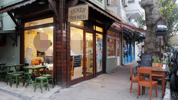 Hepimizin oturduu gibi evlerde otururlard, hepimiz gibi giyinirlerdi. yle gsterili malikaneleri yoktu, sabah uyandklarnda salar yapl, yzleri makyajl olmazd.