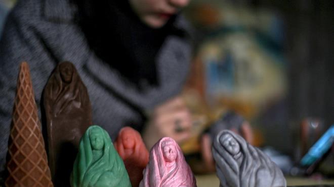 srail`in Gazze eridi`ne ynelik son saldrlarnn drdnc yl dnmnde bu fikrin doduunu syleyen Gta, " Abdulmuhsin Kattan Kurumundan aldm hibeyle projeye baladm. Bu hibe fikirlerimi geree dntrmeme yardmc oldu." diye konutu.