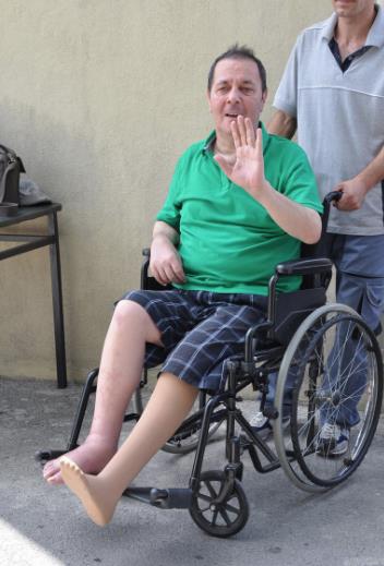 Dn tansiyonda dme balad. Ritim bozukluklar balad. Bunlarn tedavisini yaptk ancak akama doru tansiyon 8'lere dmeye balad. Yaplan btn mdahalelere ramen 20.40'ta kardiyojenik okla maalesef kaybettik"