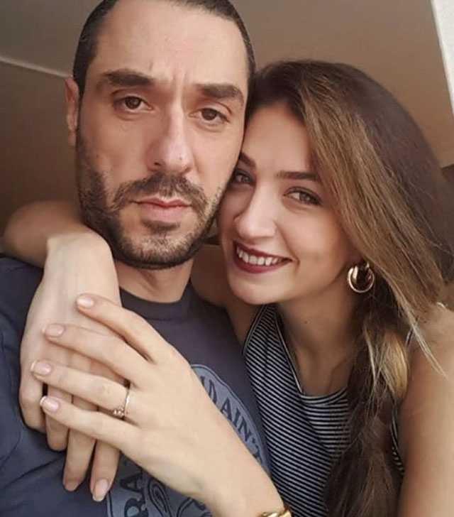 Ayn zamanda Faal ailesinin Behzat' Emir Benderliolu'yla mutlu bir evlilik srdren Ceren Benderliolu, senaryo gerei dizide einin kz kardeini canlandracak.