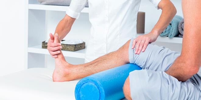 'FZK TEDAV POLKLNNE BAVURANLARIN YZDE 74'NDE D VTAMN EKSKL'<br>    Fizik tedavi ve rehabilitasyon polikliniine yaygn ar ile bavuran hastalarn yzde 74'nde D vitamini eksikliini saptadklarn belirten Do. Dr. idem, "Bize bavuran 14 bin 925 hastann 11 bin 29'unda D vitamini dkl saptadk. Bu ok yksek bir oran. Bu dklk, u anda iinde bulunduumuz k aylarnda daha fazla olurken yaz aylarnda daha az olduunu tespit ettik. Mart aynda D vitamini en dk seviyede olurken, kadnlarda da erkeklere gre daha fazla D vitamini eksiklii grldn lmledik" diye konutu.