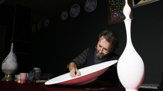 elik, 30 yldr byk bir akla yapt ini sanatn kurslarla bakalarna da rettiini aktard.