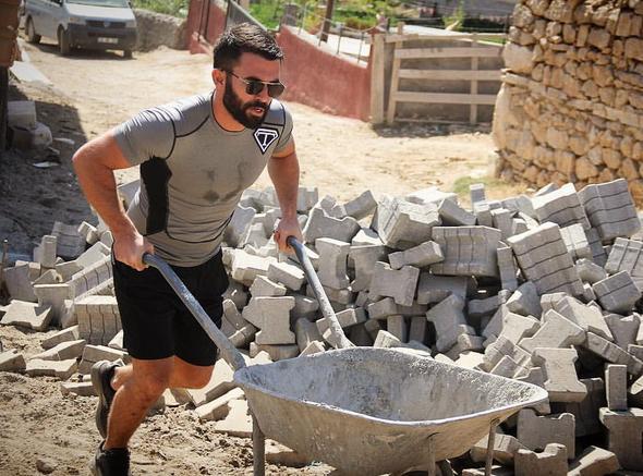 Amerika&#8217;daki yarmadan da para aldm. Her yara gre deiiyor, kazandn yara gre prim veriyorlar&#8230; Bu yarta da dl 1 milyon dolard.