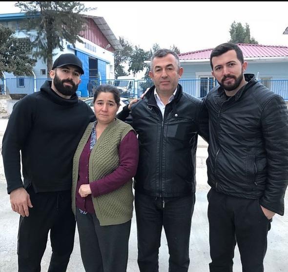 Nereden baksak dllerden 1 milyon kazandm, haftalk cretler falan derken yarmalardan 2 milyona yakn para ve bir ev kazandm.