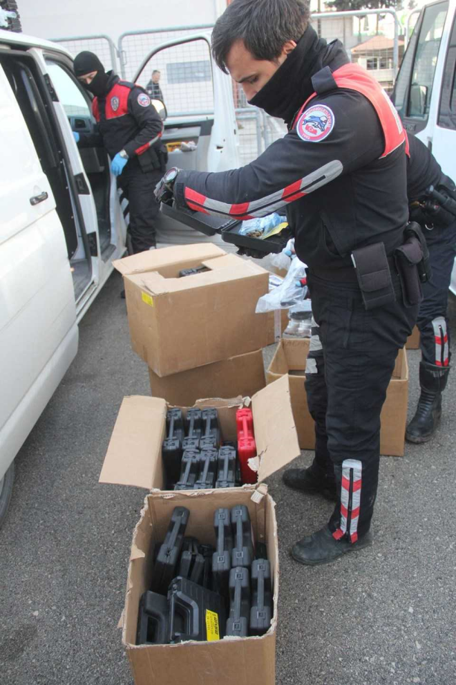 Zanl emniyetteki ifadesinin ardndan adliyeye sevk edildi.