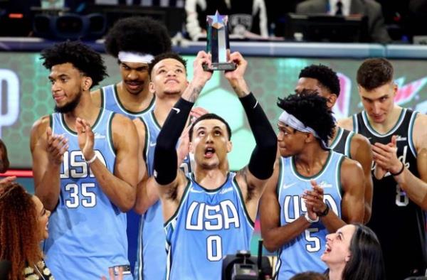 Man MVP'si ise 35 say 6 ribaund 2 asistlik performans gsteren Los Angeles Lakers'l Kyle Kuzma seildi.