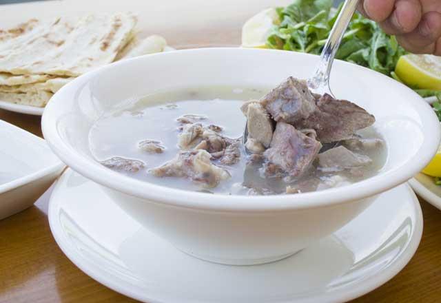 Beyin hcreleri birbiriyle iletiim kurmak iin inkoyu kullanyorlar ancak fazla alnan inko hem toksik hale geliyor hem de beyinde plak oluumuna zemin hazrlyor.