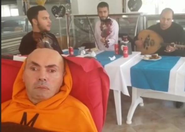 nl sanat, &#8220;Evladmn salkl ve huzur dolu nice yalar olsun inallah. Mutlu yllar olum&#8221; diye konutu.