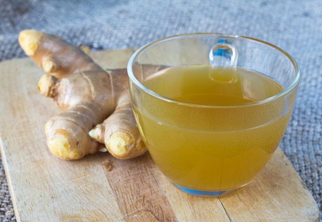 Fazla yal yiyecekler damarlarnzn tkanmasna neden olur. Damarlarn tkal olmas kalp damar hastalklar kalp krizini ve eitli hastalklar da beraberinde getirmektedir.  Damarlarnzn daha salkl olabilmesi iin damar sal asndan faydal olan yiyecekleri tketebilirsiniz.