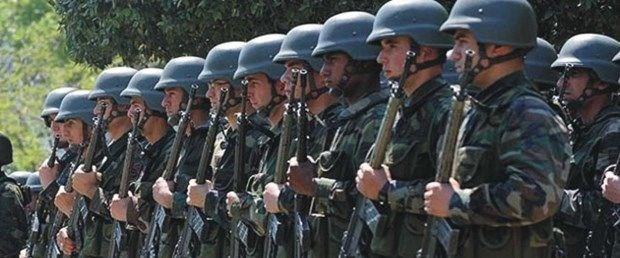 Temel askerlik sresi 6 ay oluyor. Ama uzatlrsa maal temel askerlik geliyor. Ayrca bedelli de kalc bir uygulama oluyor. Bunlarn tesinde iki yllk yksek okul mezunlar iin de yeni bir rtbe geliyor. Ancak akllara gelen ve belirlenmeyi bekleyen baz noktalar var.