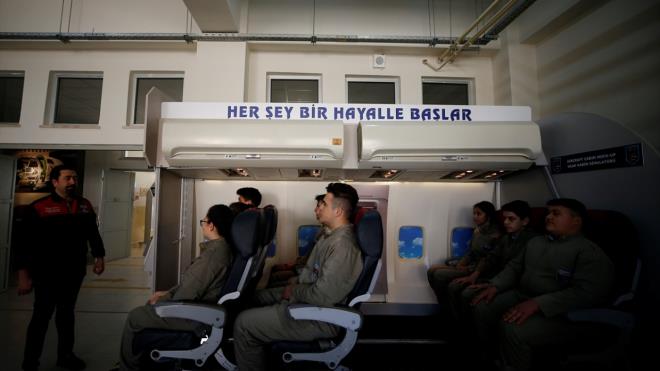 Uak, Sky Havayollarnn 2013`te iflasyla Antalya 6. cra Mdrlnce 1,5 milyon lira muhammen bedelle sata karlm ancak  ihalede de alc bulamamt.