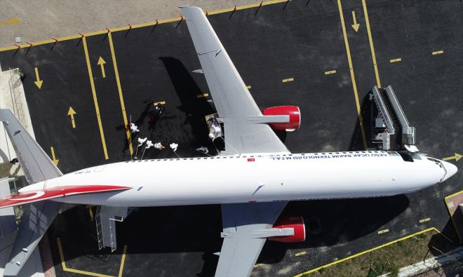 Mdr Haldun evik,yapt aklamada, Trkiye apndaki 11 tematik liseden biri, uak bakm alannda ise tek olan okullarnda 330 rencinin eitim grdn syledi.