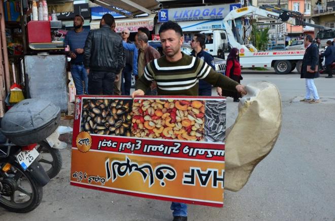 brahim Tatlses Bulvar'nda esnaflk yapan Hseyin Demir ise, "Doma byme bu mahallede oturuyorum. Bu caddede bizden fazla kazanyorlar" dedi.