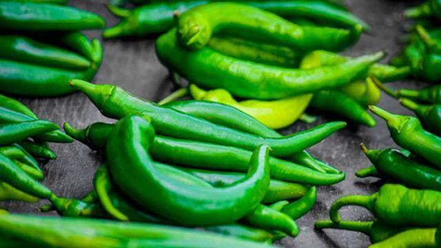 BBER<br>    Her sabah kahvaltda tketilen bir adet biber gn boyu zinde kalmay destekler. erdii bol miktarda vitamin beyin saln koruyorak sinirlilik rahatszl riskini azaltr.