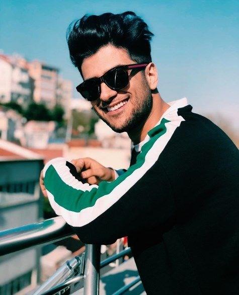 Reynmen arksn YouTube'dan kendi kararyla kaldrdn u szlerle aklad: "Yok bottan silindi, yok ondan bundan silindi... Yoo gayet de ben kaldrdm. 200 milyonluk param da olmay versin. Hayatma mal oldu. Derdim oldu. stemiyorum!"