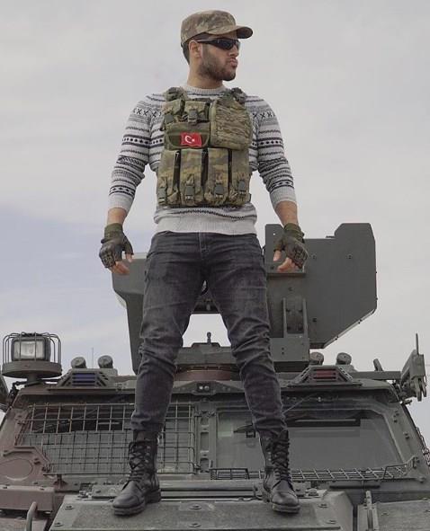 Bu gelimelerin ardndan ark yeniden YouTube'da eriime ald.