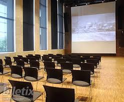 Beyolu'ndaki Yap Kredi Kltr Sanat Loca'da, 4 gn boyunca gnde 2 seans olarak gerekleecek gsterimler, 25 ubat'ta mer Ltfi Akad'n ynettii, 1955 yapm "Beyaz Mendil" ile balayacak. Fikret Hakan, Ruth Elizabeth, Settar Krmk, Ahmet T. Teke, Kadir Savun ve Feridun Karakaya'nn rol ald siyah beyaz film, 27 ubat'ta bir kez daha gsterilecek.