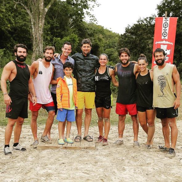 * Tekrar &#8216;Survivor&#8217; sunmanz isteseler kabul eder misiniz?<br>  ocuklarmn yalar henz ok kk ve babalarna en ihtiya duyduklar dnemden geiyoruz. Eim ve ocuklarmn yannda olmak benim iin ok deerli. leriki yllarda neden olmasn?