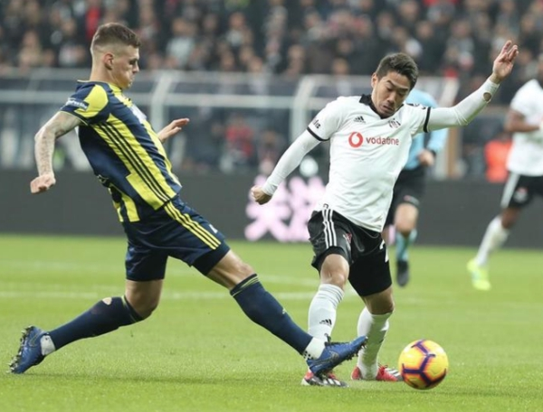 Rus Sportbox ise, &#8220;Zenit yorgunu Fenerbahe, Beikta karsnda tarihi bir geri dn yaad&#8221; ifadelerini kulland.