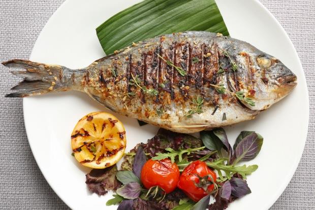 Beyin geliiminde ve kuvvetli hafzada etkili olan omega-3 asidi bakmndan zengin olan bal uzmanlar gnlk 2,2 gram tketilmesini tavsiye ediyor. Bakl da kuvvetlendirerek hastalklara kar adeta vcudu hastalklara kar koruyan balk hakknda yllardr bildiimiz yanllar var. Bu konu hakknda Dr. Ali Fuat Aytekin ok arpc aklamalar yapt.