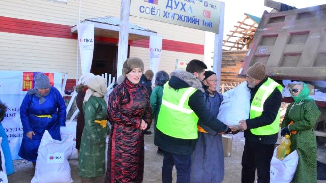 2000 Ren Geyii Festivali  Geyik saysndaki art kutlamak iin austos aynda bir festival dzenlenmesi planlanyor. Moolistan Cumhurbakannn talimatyla 16-17 Austos`ta Tsaganur ilesinde "2000 Ren Geyii Festivali" dzenlenecek. TKA da festivalin yaplmasna yardm edecek. Festivale katlacak Duha Trkleri iin ihtiya duyulan 330 adet geleneksel kyafet TKA tarafndan temin edilecek.